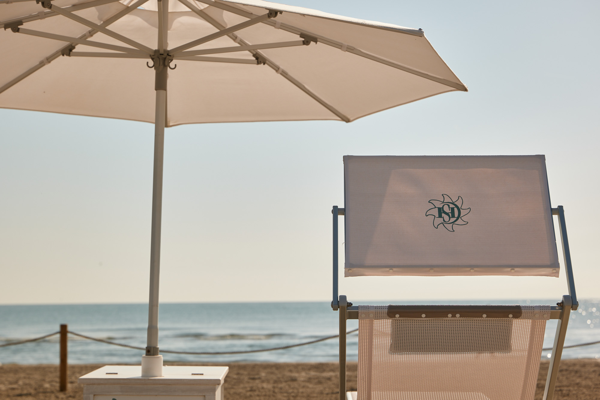 hotel 4 stars milano marittima with private beach