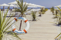 Passerella sulla spiaggia e Bagno Giuliano 247 Milano Marittima