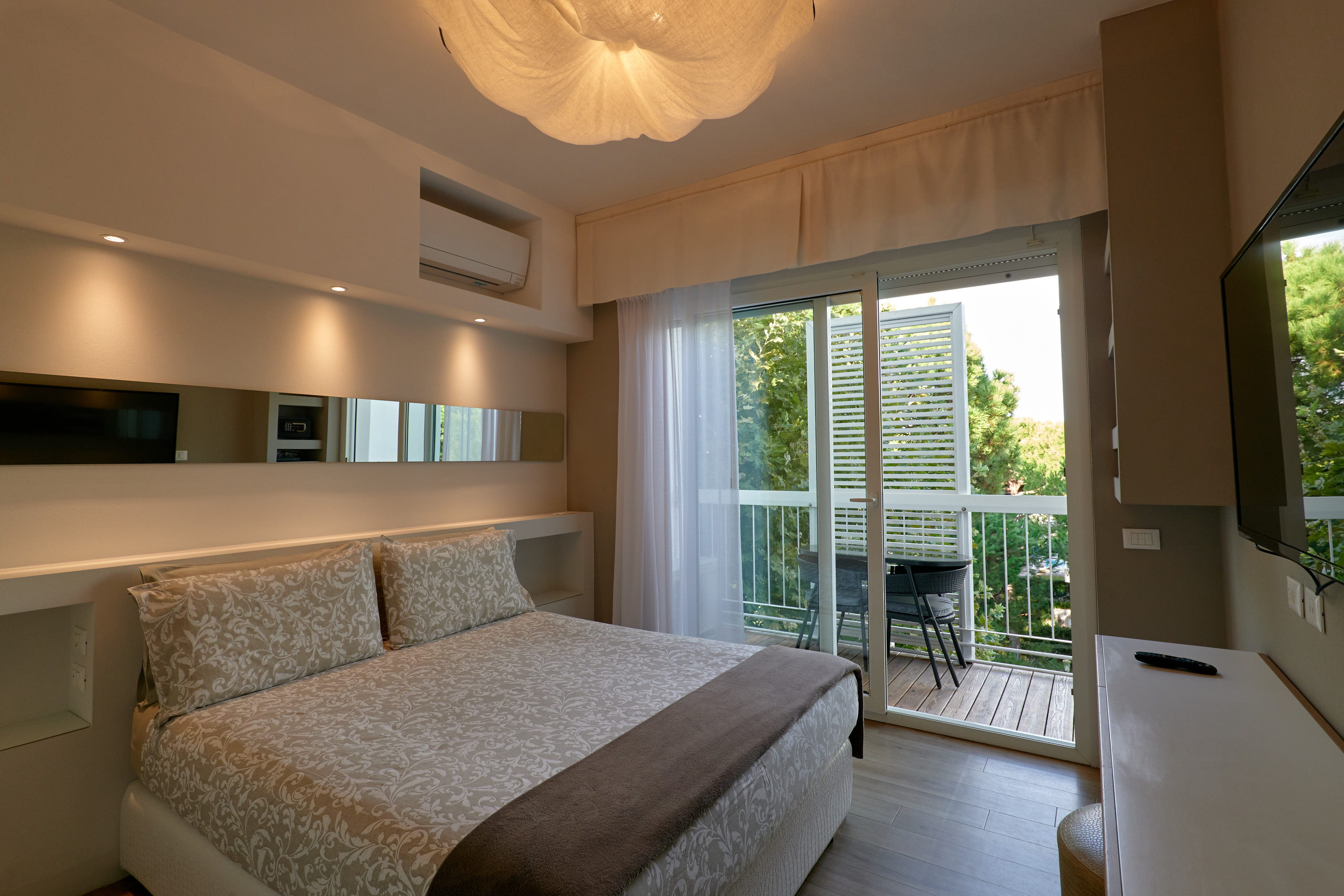 Hotel 4 stelle camere comunicanti familiari milano marittima