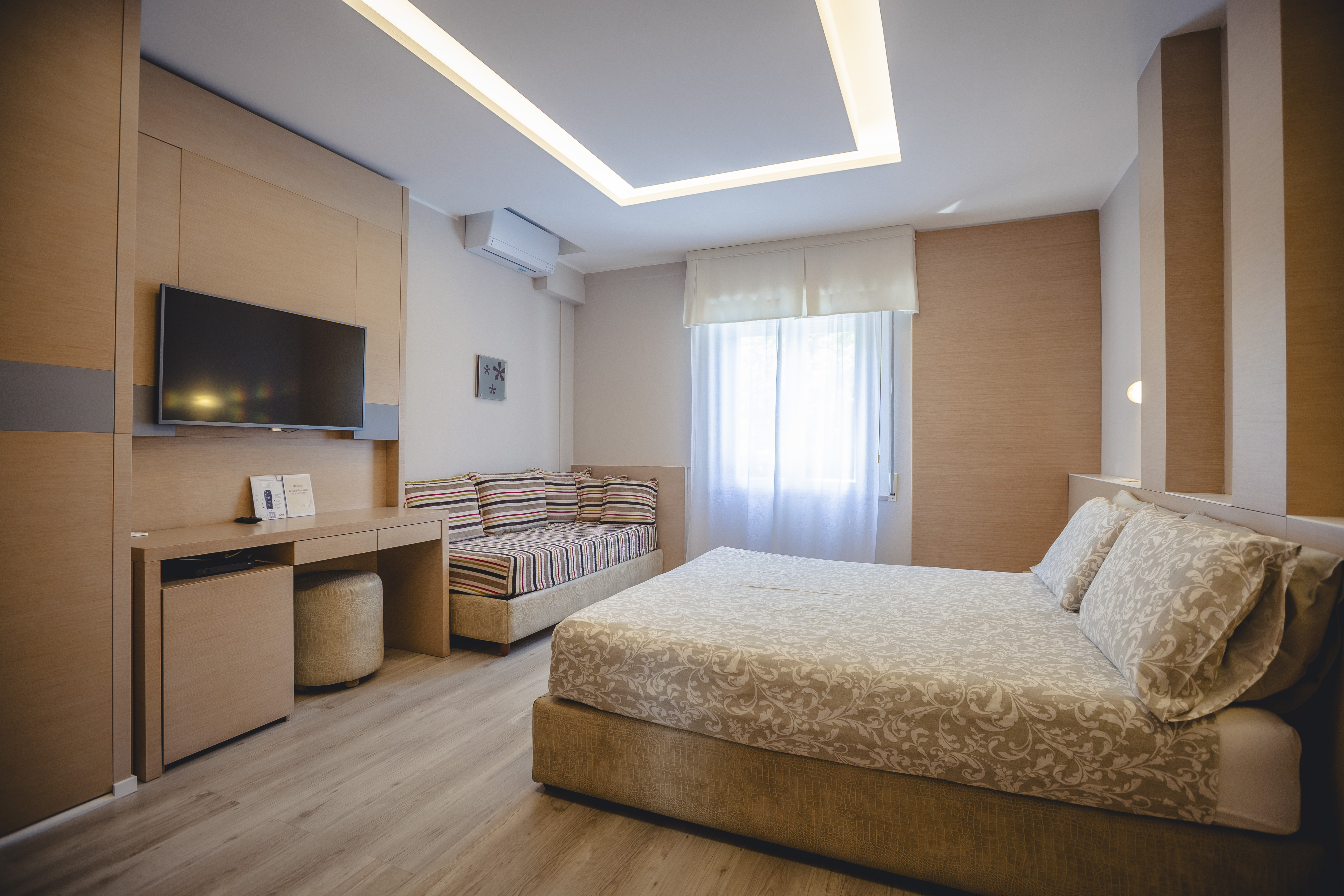 Suite Hotel Saraceno 4 stelle Milano Marittima, living suite zona soggiorno 